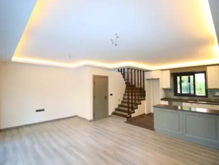 Seferihisar Ürkmez De Sale Zero Large Garden 3 1 Maisonette Villa