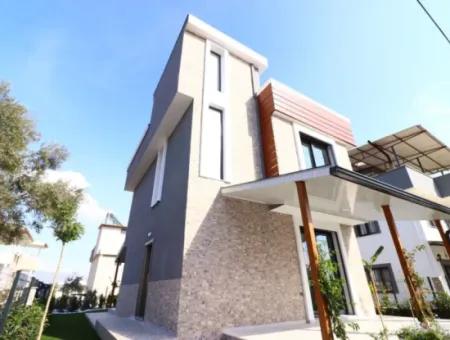 3 1 Freistehende Villa Duplex Zum Verkauf In Der Schönsten Lage Von Doğanbey