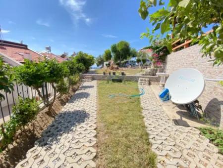 3 1 Villa Zum Verkauf Mit Großem Garten Mit Vollem Meerblick Auf Der Meerseite In Doğanbey