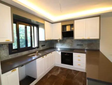 3-In-1-Maisonette-Villa Mit Null Großem Garten Zum Verkauf In Seferihisar Ürkmez