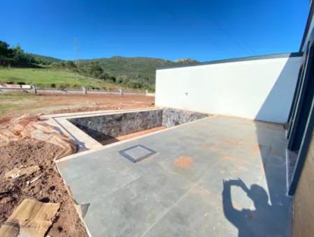 Intelligentes System Mit Privatem Pool Auf Einem Einzigen Freistehenden 550M2 Großen Grundstück In Doğanbey Hochwertige Verarbeitung 4 1 Villa Zum Verkauf