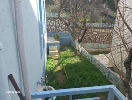 3 1 Villa In Einer Anlage Mit Grossem Garten Und Pool Zu Verkaufen In Seferihisar Doğanbey