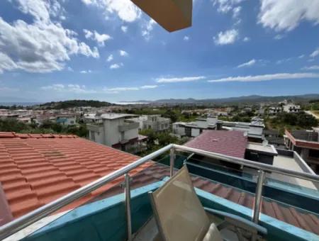 3 2 Villen Zum Verkauf In Ürkmez Mit Vollem Meer, Garten Mit Blick Auf Die Stadt