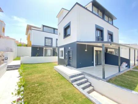 Neu 2 1 Villa Sommerhaus Zum Verkauf Mit Grossem Garten In Doğanbey Payamli