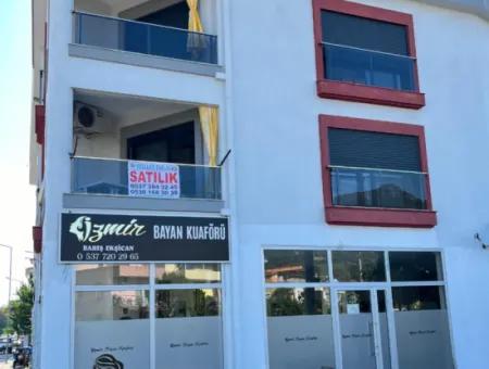 Zu Verkaufen In Seferihisar Ürkmez Zentrum 2 1 85M2 Null 300M Wohnung Zum Meer