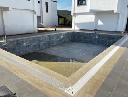 Freistehende 3 1 Villa Mit Null Pool Zu Verkaufen In Seferihisar Doğanbey