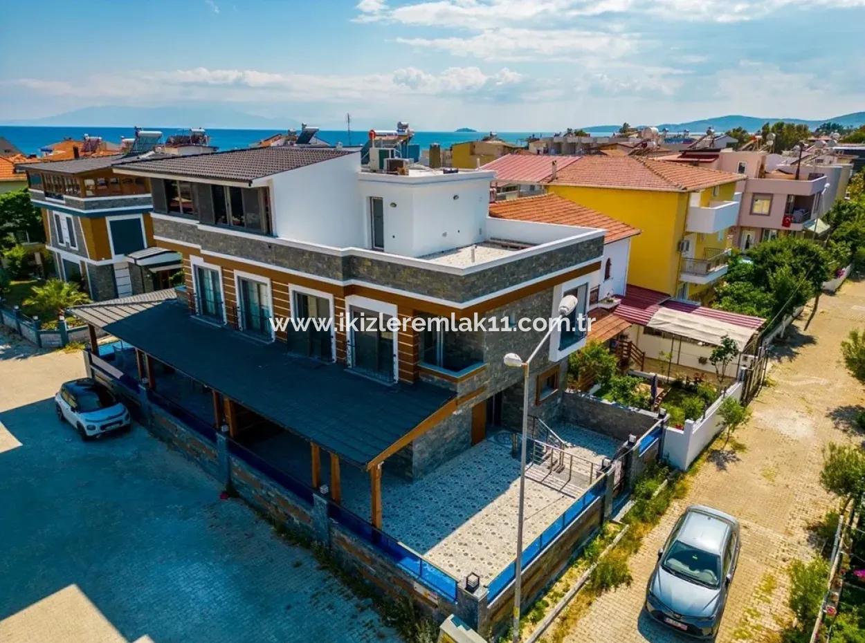 Ürkmez Sea Side For Sale 3 1 Spacious Spacious Useful Luxury Cottage