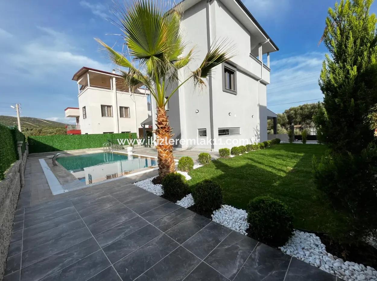 4 In 1 Detached Pool Cottage With Large Garden For Sale In Doganbey