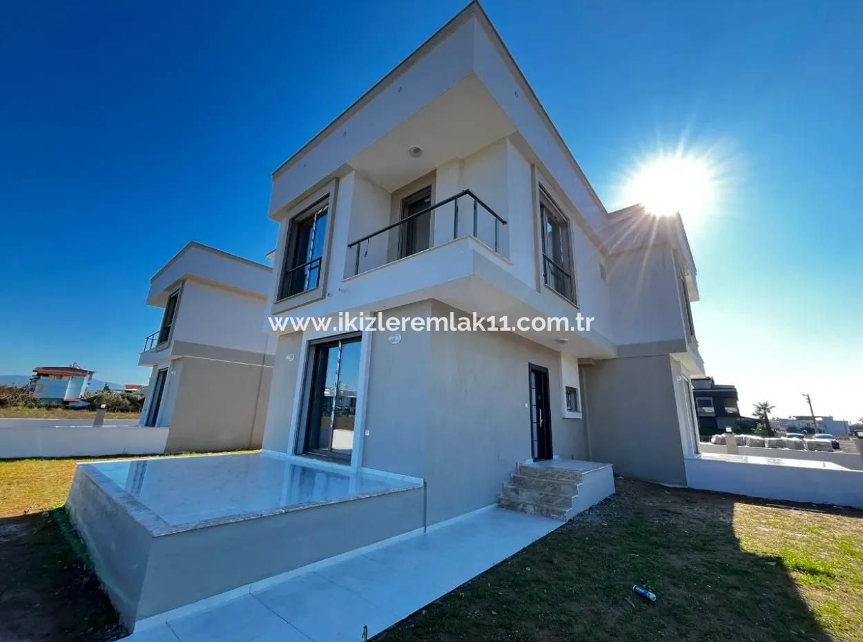 2 1 Detached Villa With Large Garden For Sale Near The Sea In Doğanbey