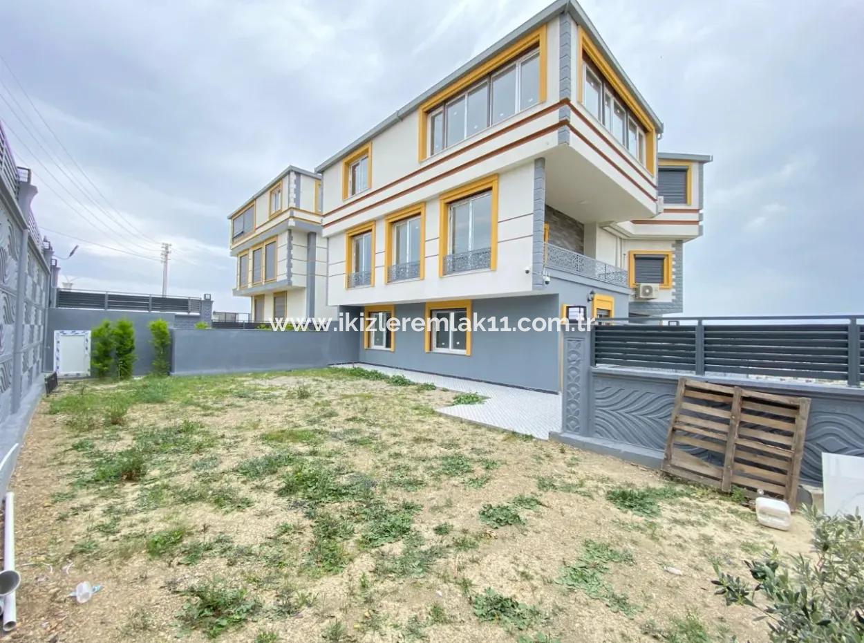 Zero Wide 3 2 Luxury Triplex For Sale In Seferihisar Akarca