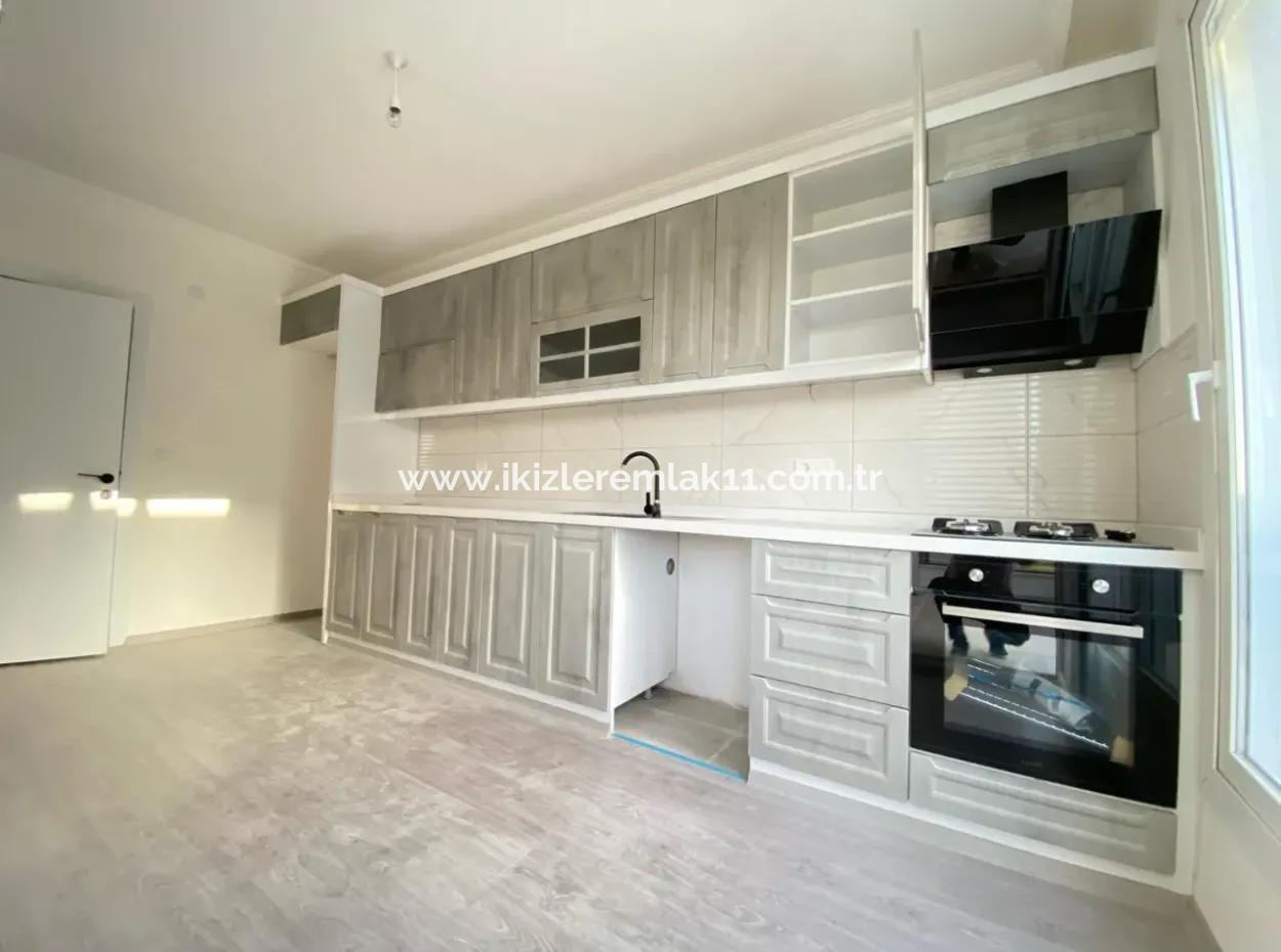 Spacious Useful Zero For Sale 3 1 Apartment In Ürkmez Center