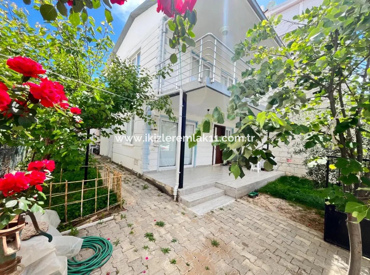 4 1 Cottage For Sale On The Sea Side In Seferihisar Ürkmez