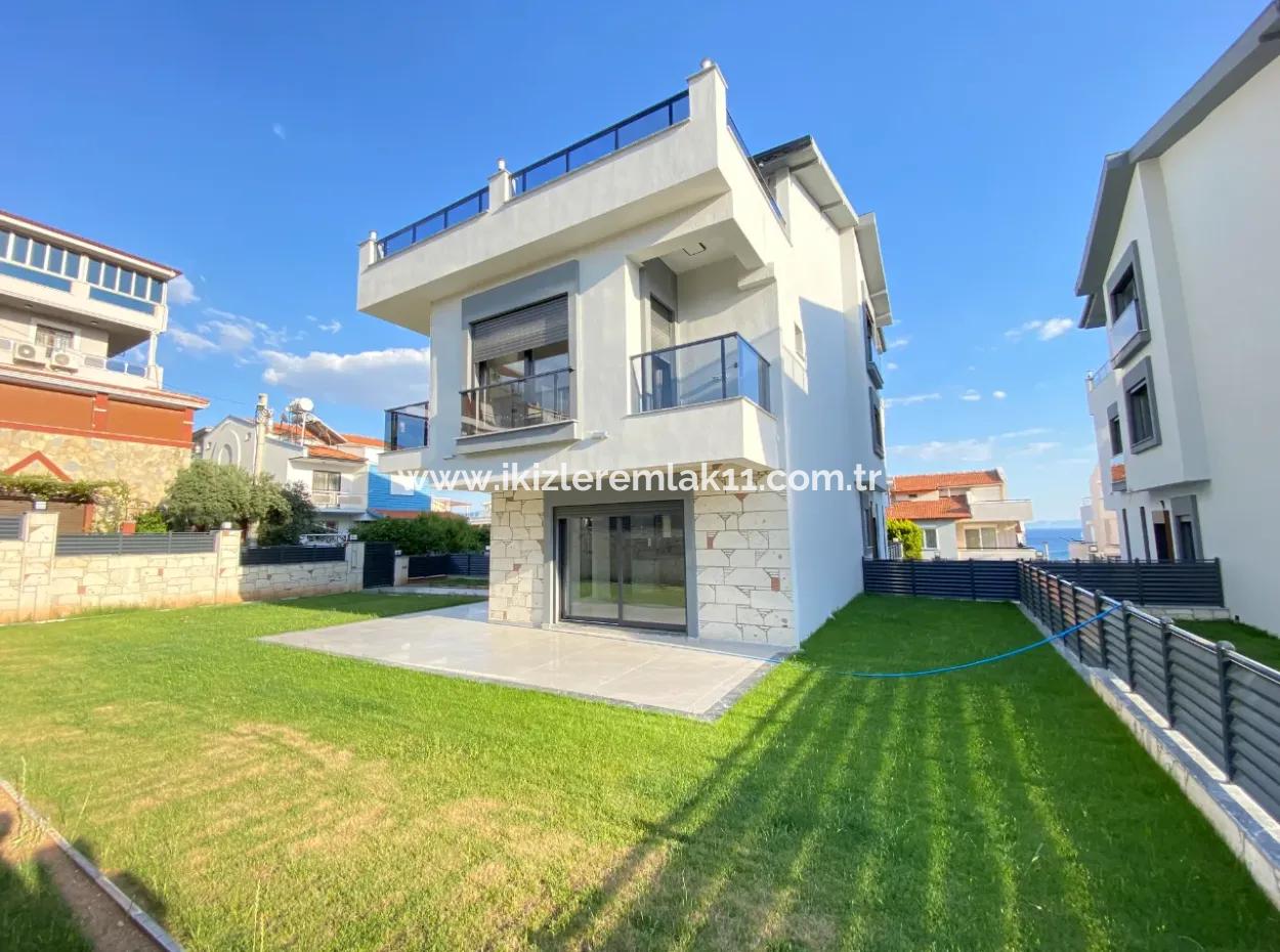 Ultra-Luxury 3 1 Villa For Sale Near The Sea In Ozdere Çukuralti