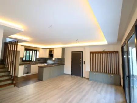 Seferihisar Ürkmez De Sale Zero Large Garden 3 1 Maisonette Villa