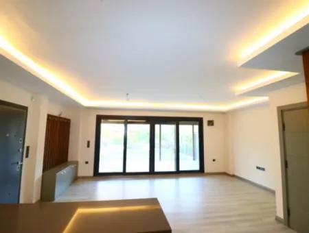 Seferihisar Ürkmez De Sale Zero Large Garden 3 1 Maisonette Villa