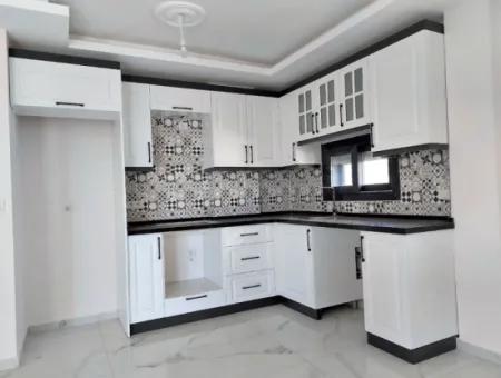 Seferihisar Doğanbey'de Müstakil Büyük Bahçeli 3 1 Villa For Sale