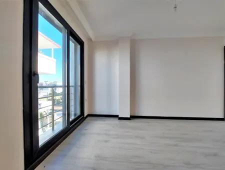 Seferihisar Doğanbey'de Müstakil Büyük Bahçeli 3 1 Villa For Sale