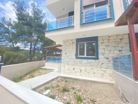 Detached Garden 3 1 Villa For Sale In Seferihisar Payamlı