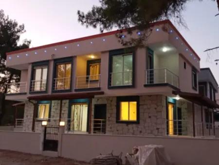 Detached Garden 3 1 Villa For Sale In Seferihisar Payamlı