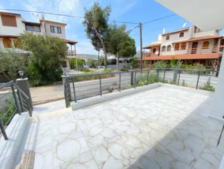 Spacious Location For Sale In Seferihisar Doğanbey 3 In 1 Luxury Villa