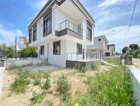 Spacious Location For Sale In Seferihisar Doğanbey 3 In 1 Luxury Villa