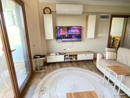 2 In 1 Apartment In A Spacious Location In Seferihisar Ürkmez Center