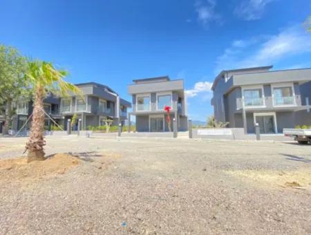 3 1 Villa For Sale In Seferihisar Doğanbey Seafront Site