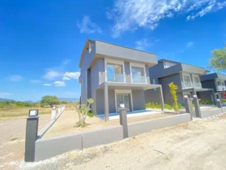 3 1 Villa For Sale In Seferihisar Doğanbey Seafront Site