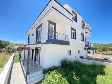 Detached Garden 3 1 Villa For Sale In Seferihisar Payamlı