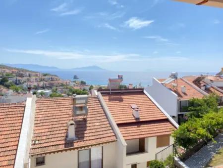 3 1 Villa For Sale With Large Garden With Full Sea View On The Sea Side In Doğanbey