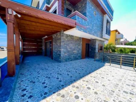 Ürkmez Sea Side For Sale 3 1 Spacious Spacious Useful Luxury Cottage