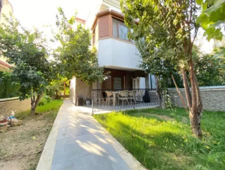 3 In 1 Villa With Large Garden For Sale In Doganbeyde Seferihisar