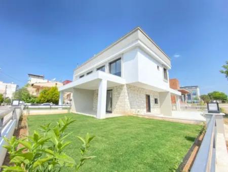 3 1 New Villa With Large Garden For Sale In Seferihisar Doğanbey Sea Side