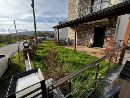 Single Detached 2 1 Villa With Large Garden For Sale In Seferihisar Doğanbey