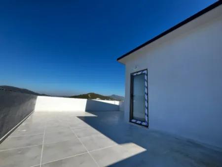 2 1 Detached Villa With Large Garden For Sale Near The Sea In Doğanbey