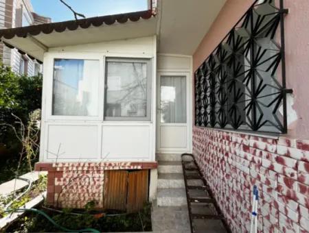 1 1 Summer House In 240 M2, 30/60 Zoned Plot For Sale In Ürkmez Center