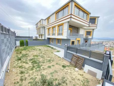 Zero Wide 3 2 Luxury Triplex For Sale In Seferihisar Akarca