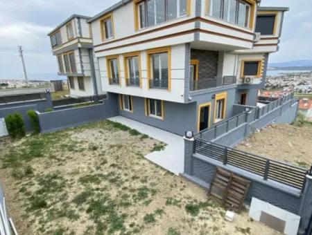 Zero Wide 3 2 Luxury Triplex For Sale In Seferihisar Akarca