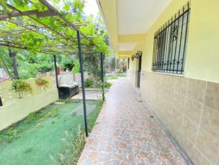 3 In 1 Apartment With Ground Floor Garden For Sale In Izmir Menderes Middle Neighborhood