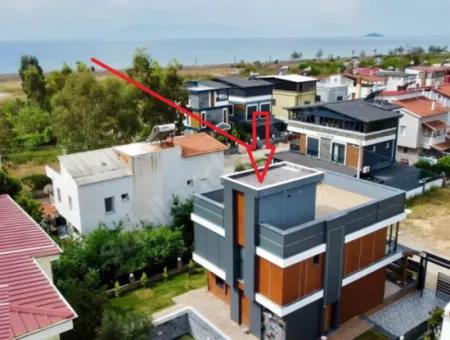 100 Meters To Seferihisar Ürkmez Beach / Detached Villa With Pool / Ultra Luxury