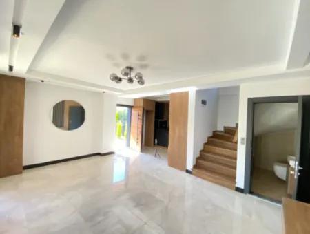 3 1 Villa With New Large Garden For Sale In Seferihisar Doganbey