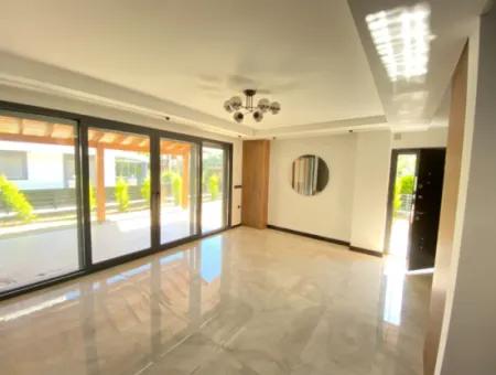 3 1 Villa With New Large Garden For Sale In Seferihisar Doganbey