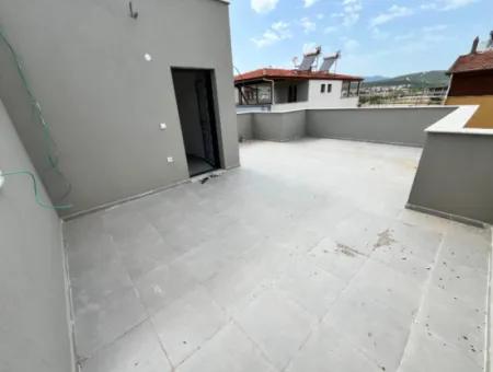 2 1 Villa With New Garden For Sale Near The Sea In Seferihisar Doğanbey