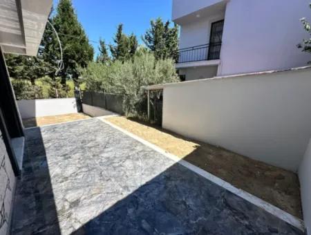 3 1 Villa With Large Garden For Sale Near The Sea In Doğanbey