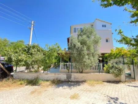 Affordable Price Detached 4 1 Villa With Large Garden For Sale In Doğanbey