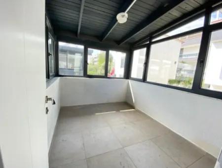 3 1 Villa With Single Detached Garden For Sale In Seferihisar Ürkmez Center