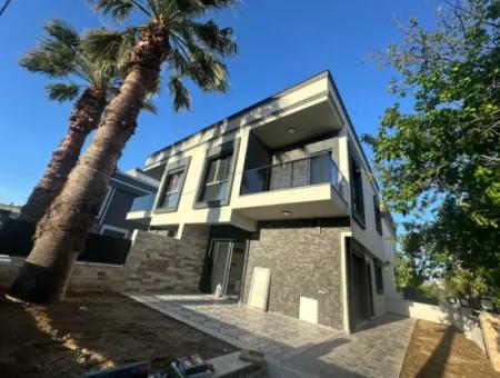 New 3 1 Spacious Ultra-Luxury Villa For Sale In Seferihisar Doğanbey