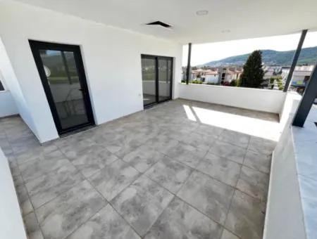 Detached 3 1 Villa With Zero Pool For Sale In Seferihisar Doğanbey