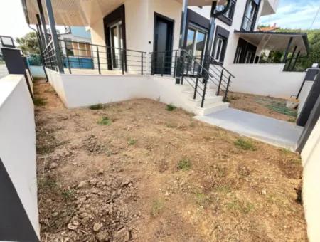 Corner Villa With New Large Garden For Sale Near The Sea In Doğanbey