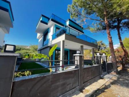 Single Detached Brand New Villa With Large Garden For Sale In Dooğanbey, Seferihisar